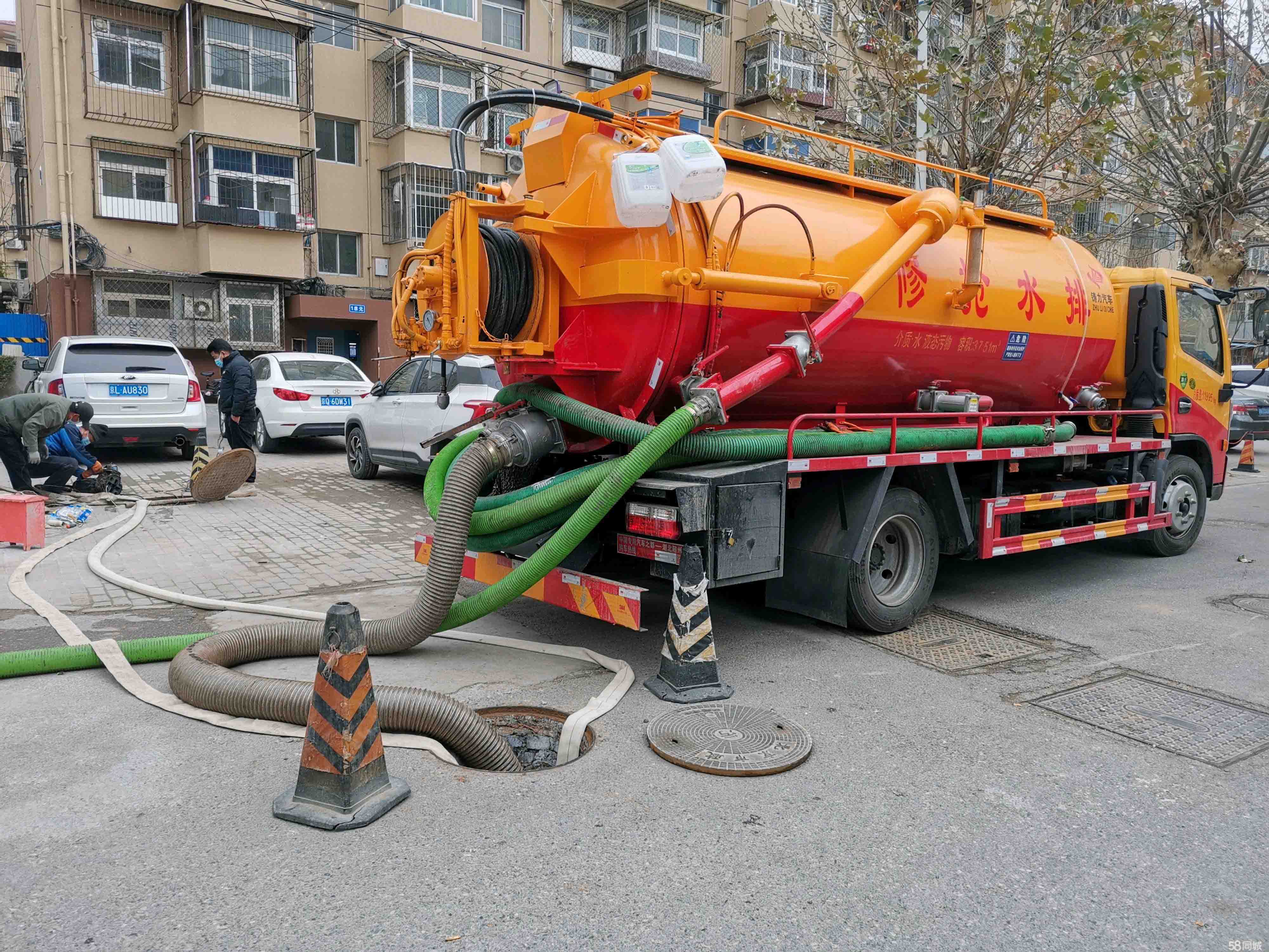 曲麻莱抽粪吸污